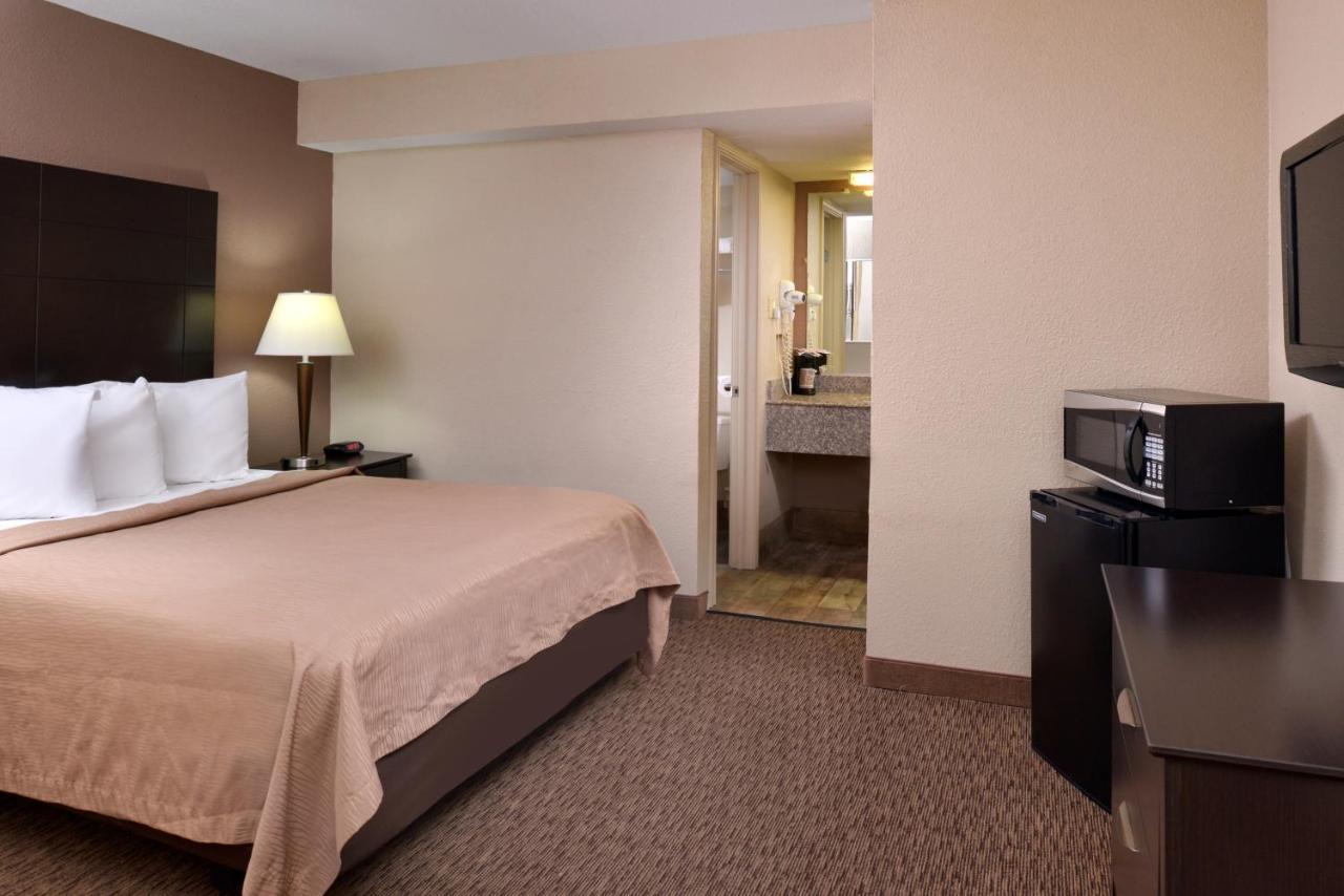 Airport Inn Nederland Exterior photo