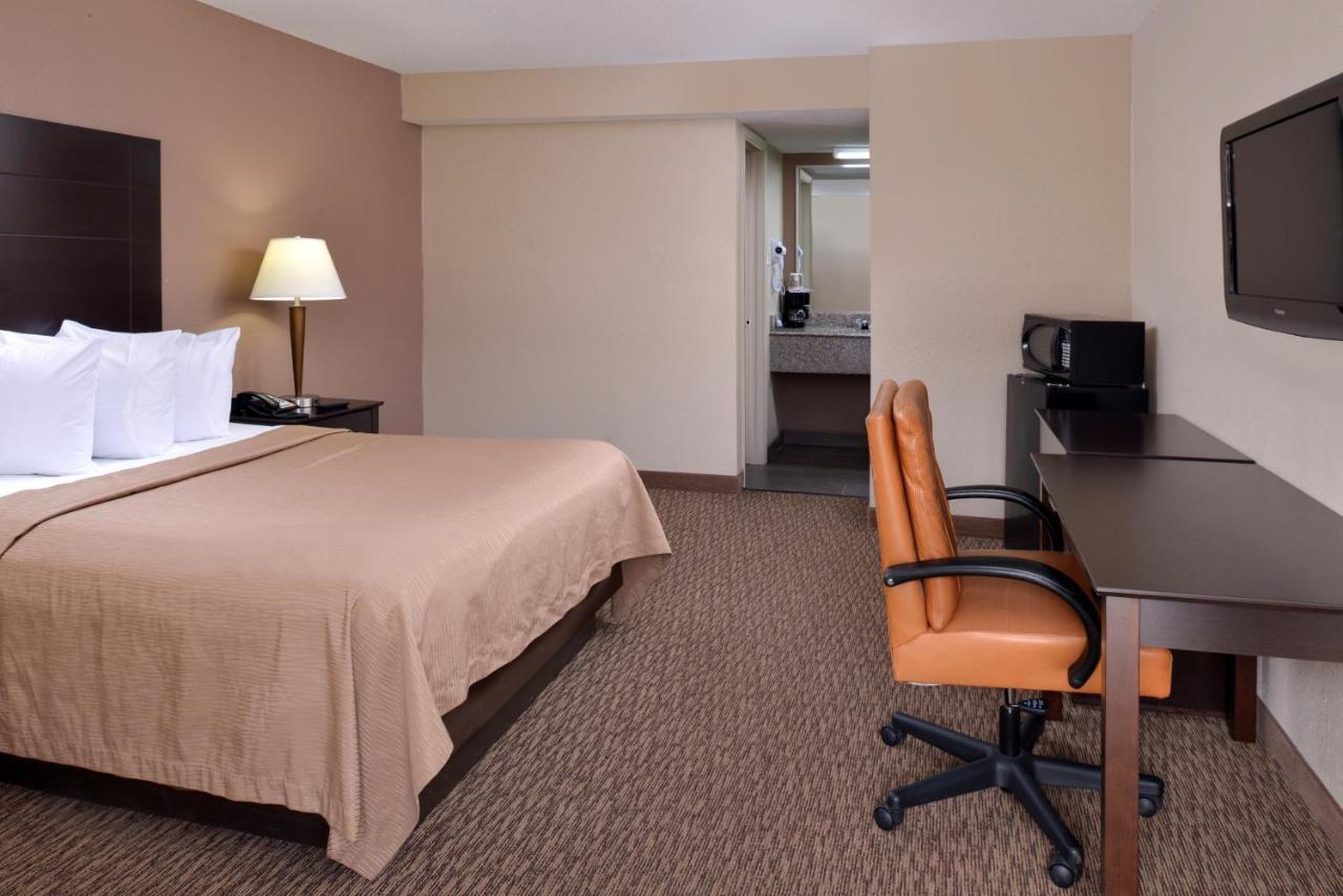 Airport Inn Nederland Exterior photo